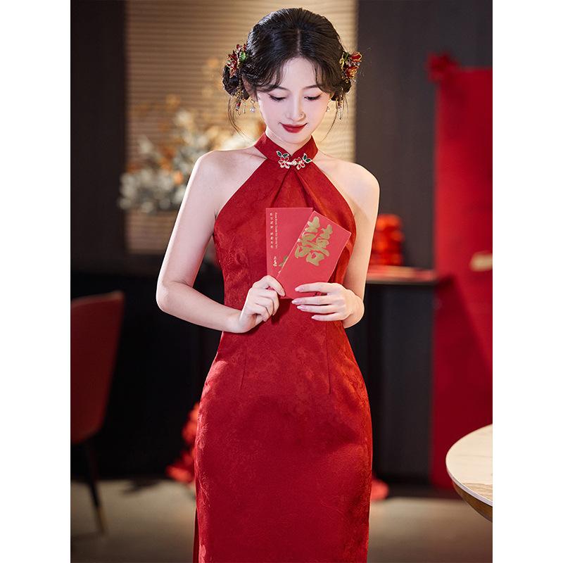New Chinese red neck cheongsam women's 1011 new bridal toast dress engagement dress