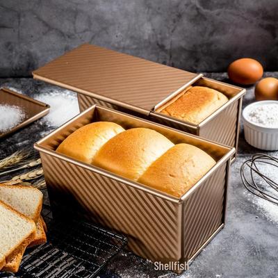 Zlatý vlnitý toastový box s vekom – 450 g nepriľnavá forma na pečenie