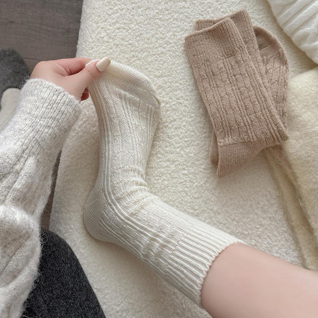 91% Wool Socks Women'S Autumn And Winter Thickened Warm Medium Tube Socks Day Solid Color Versatile Stacking Socks Women'S Socks