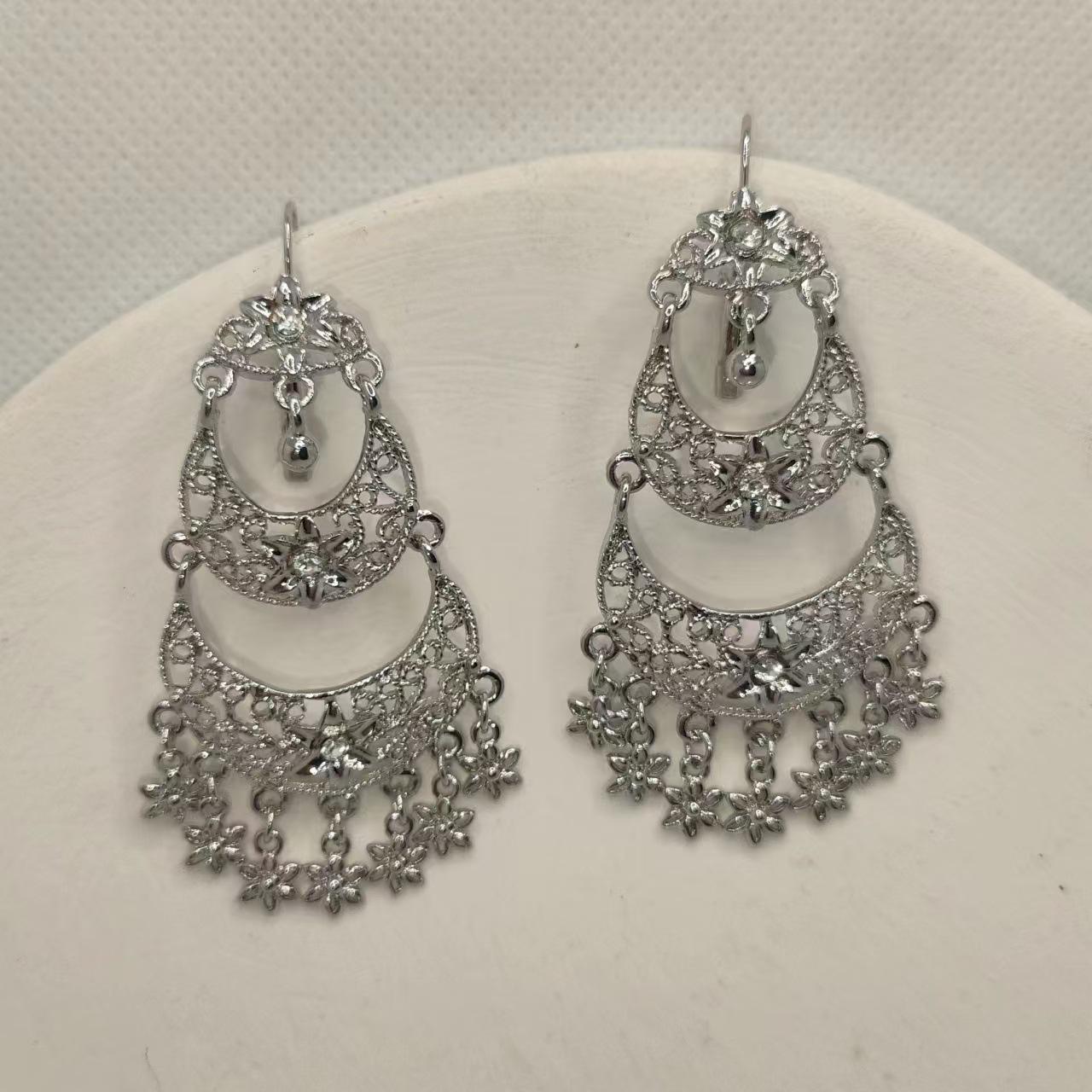 

Серьги-кисточки «Звезда и Луна» высокого класса в европейском и американском стиле - Бразильские трансграничные мусульманские модные аксессуары серебряный