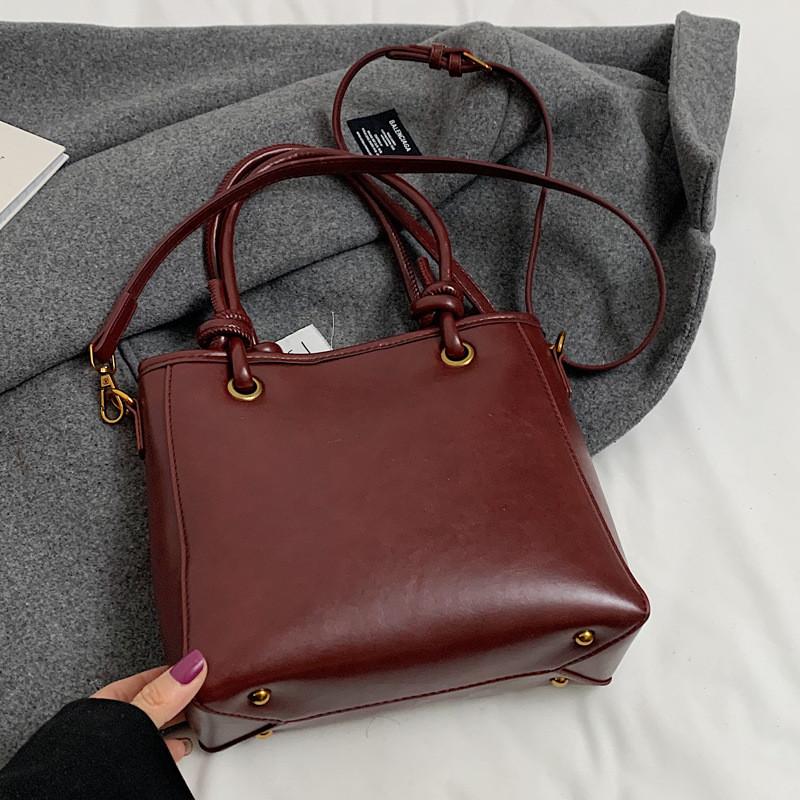 IELGY Large-Capacity Autumn Winter Retro All-Match Fashion Cross-Body Simple Portable Work Commuter