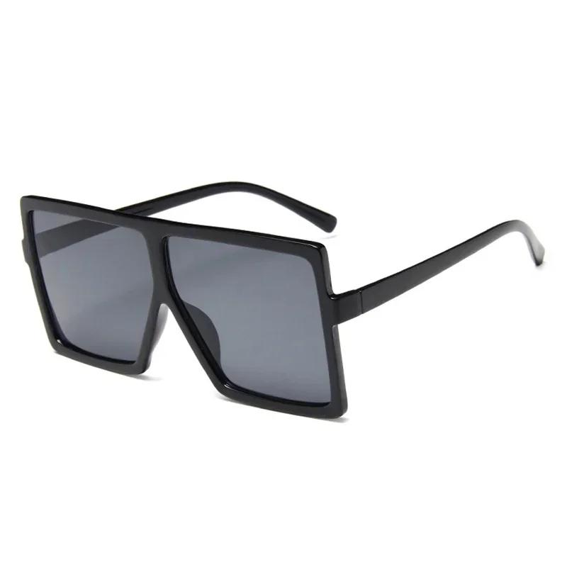 Fashion Luxury Designer Vintage Sunglasses Women Square Oversized Shades Trendy Party Travel Lady Glasses