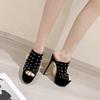 Neue Sexy Sommer Extreme Stiletto High Heels Plateau Damen Hausschuhe Design Stil Nieten Peep Toe Party Damenschuhe Zapatos Mujer