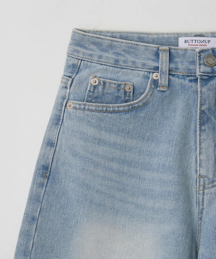 Beoteuneob Classic Washed Short Denim Pants (Light Blue)