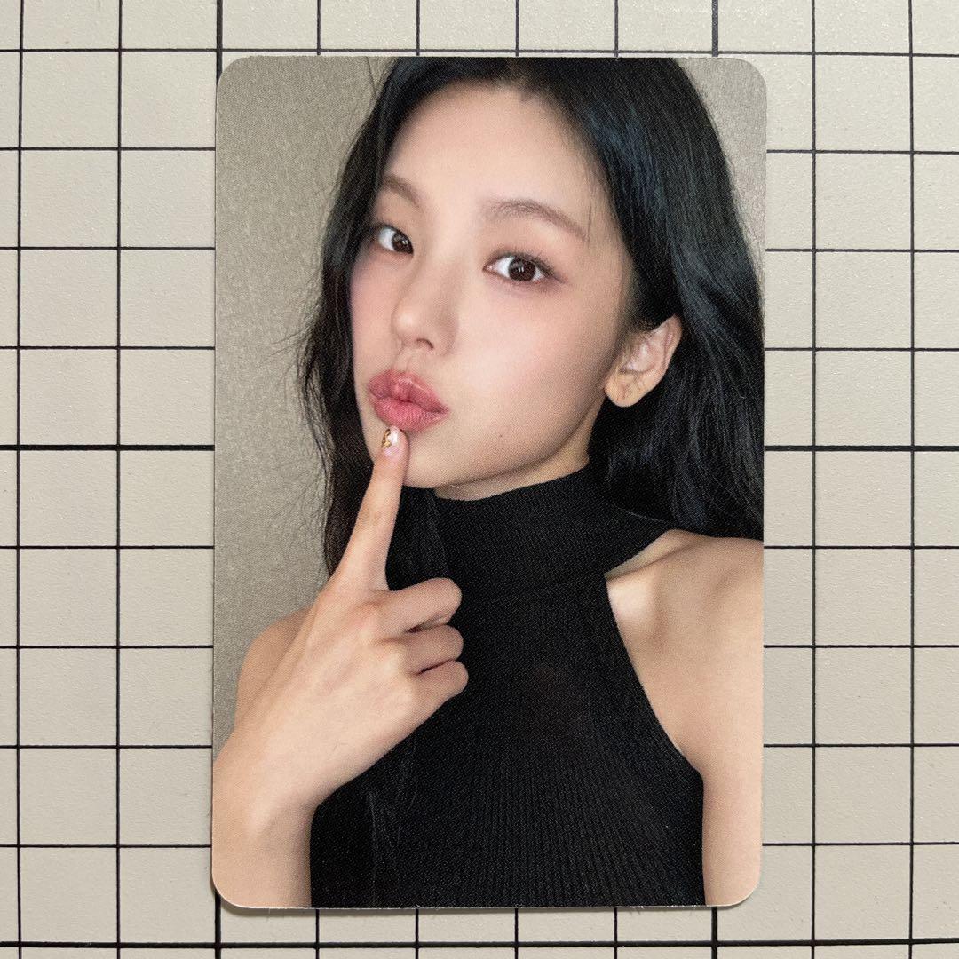 

[USED] ITZY GOLD Star River Standard Yeji Trading Card
