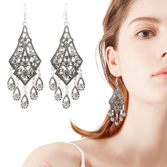 

1 пара женских серег-крючков, винтажные серьги с кисточками, резные цветочные капли в форме капли, богемные украшения для ушей, ювелирные изделия, серьги для отдыха, подвесные серьги античный серебряного