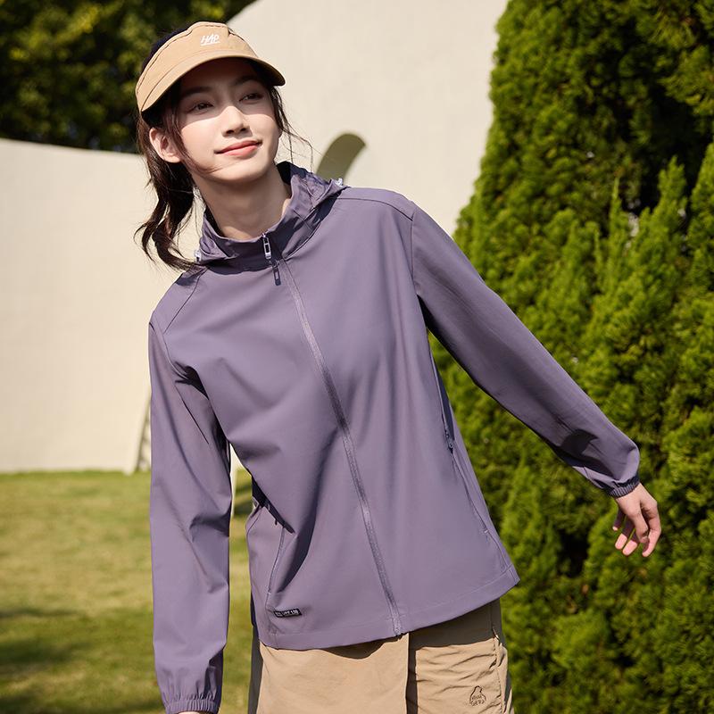 upf110 + sunscreen clothing for men and women UV protection outdoor light and thin ice-feeling hooded summer trench coat group clothing