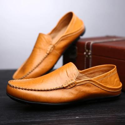 Herren Slipper 2025 Neue Lederschuhe Herren Freizeitschuhe Mokassins Atmungsaktive Sneaker Herren Fahrschuhe Komfortable Ballerinas Übergröße 46