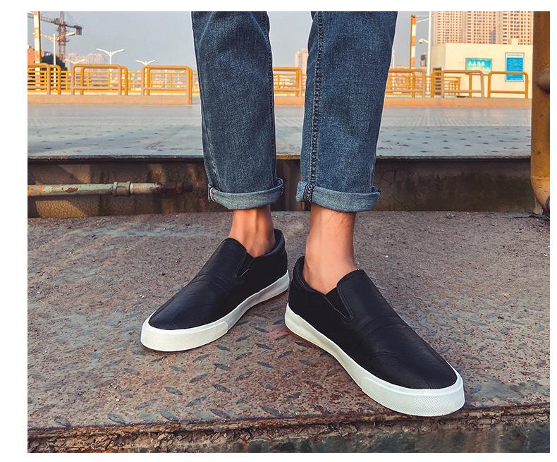 Men's White Casual Slip-On Leather Shoes – Elastic, Low-Top, Lightweight Rubber Flats for All Seasons.