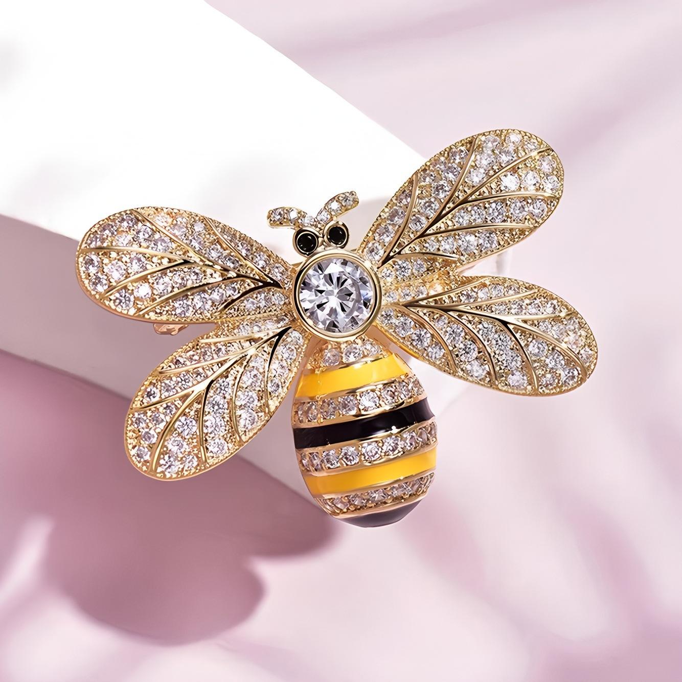 

The Little Bee Brooch Is A High-end Women s Fashion Brooch with A Niche Design Sense
