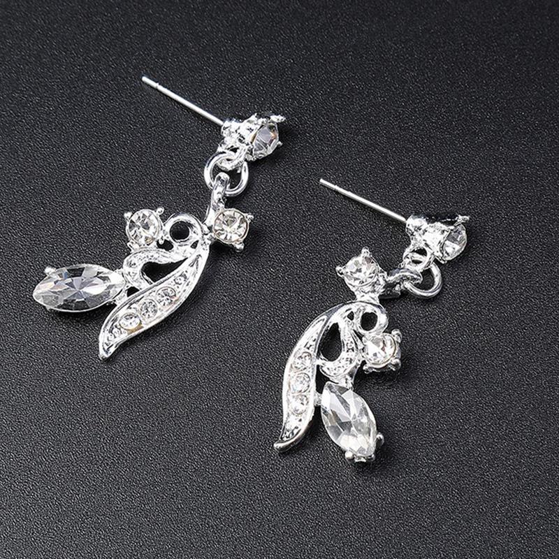 3pcs High-end Droplet Shaped Crystal Inlaid Necklace and Earring Set Simple and Durable Bridal Wedding Dress Accessories