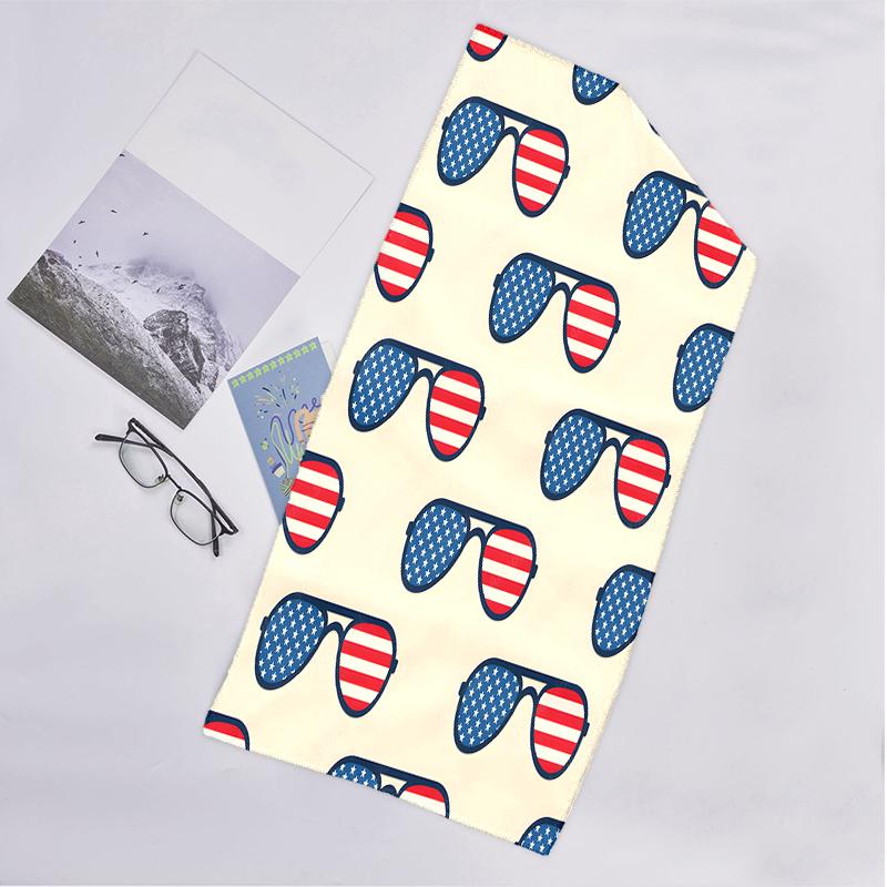 Amerikanische Flagge Mode Strandtuch: Ideal für Sommerabenteuer Weich, saugfähig und schnell trocknend geeignet zum Schwimmen und Baden