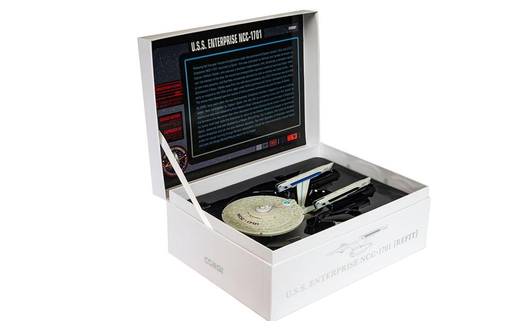 Kyosho CORGI Star Trek - USS Enterprise NCC-1701 (Remodeled Version) from Star Trek II: The Wrath of Khan, Completed Model, CGCC98001