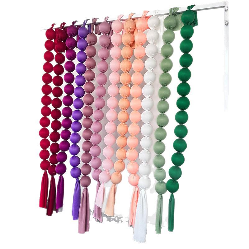 Ornamenti Colorati a Pallina su Corda in Tessuto per Matrimoni, Fidanzamenti e Decorazioni per Vetrine