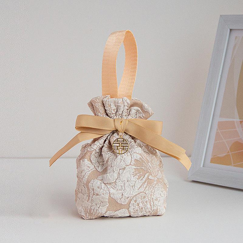 Luxury Chinese Wedding Candy Bags & Handheld Boxes - High-Value Party Favors