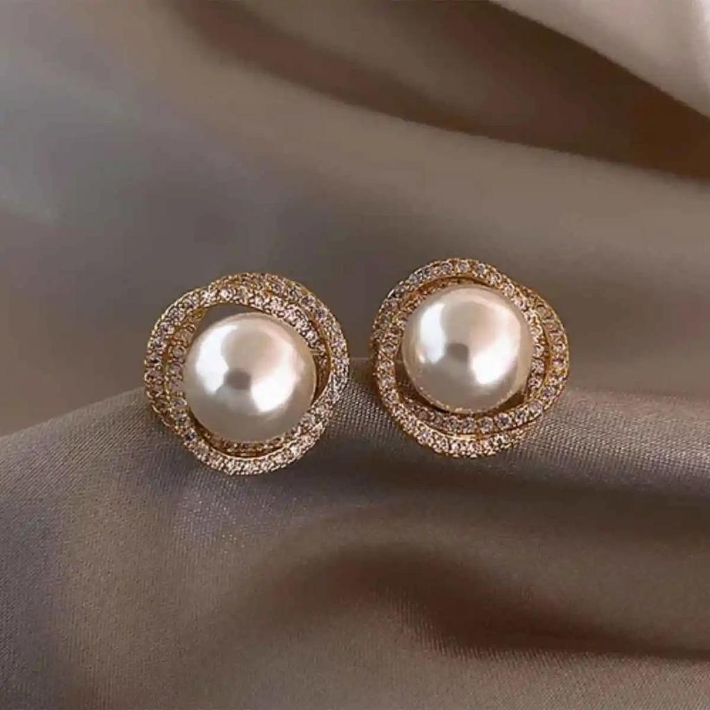 White Gold Plated Women's Stud Earrings