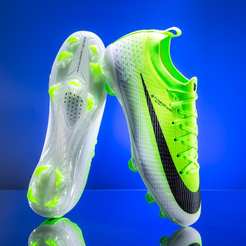 Scarpe da Calcio Unisex Flyknit Basse con Tacchetti TF & AG per Erba Sintetica