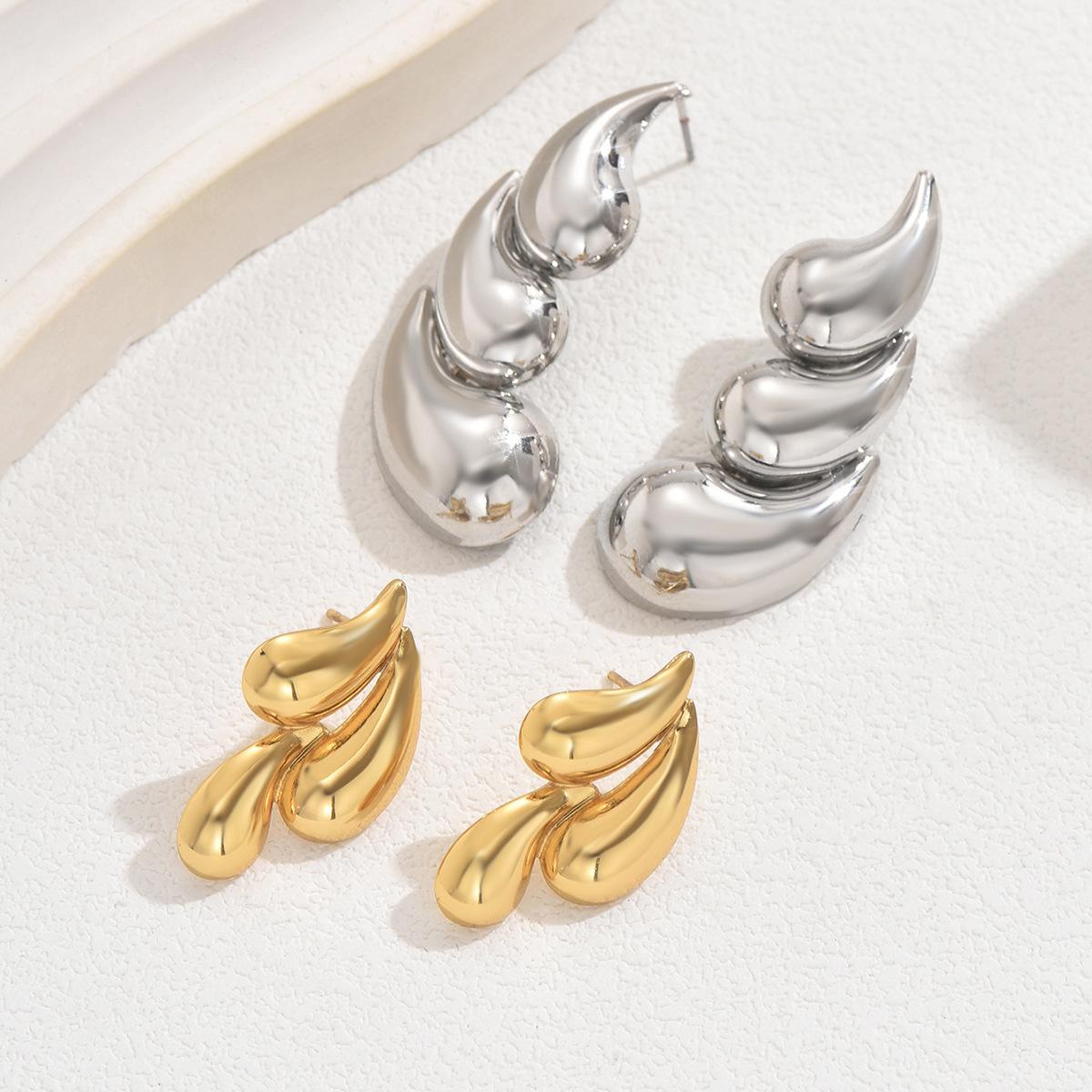 

Fashion light luxury earrings set Wheat ears 18K electroplating design stud earrings versatile earrings