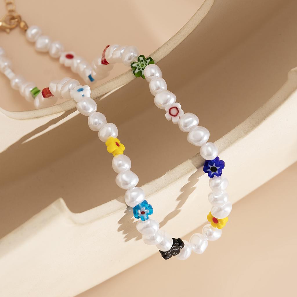Jewelry, pastoral ethnic beaded collarbone necklace, simple special-shaped imitation pearl small daisy necklace for women