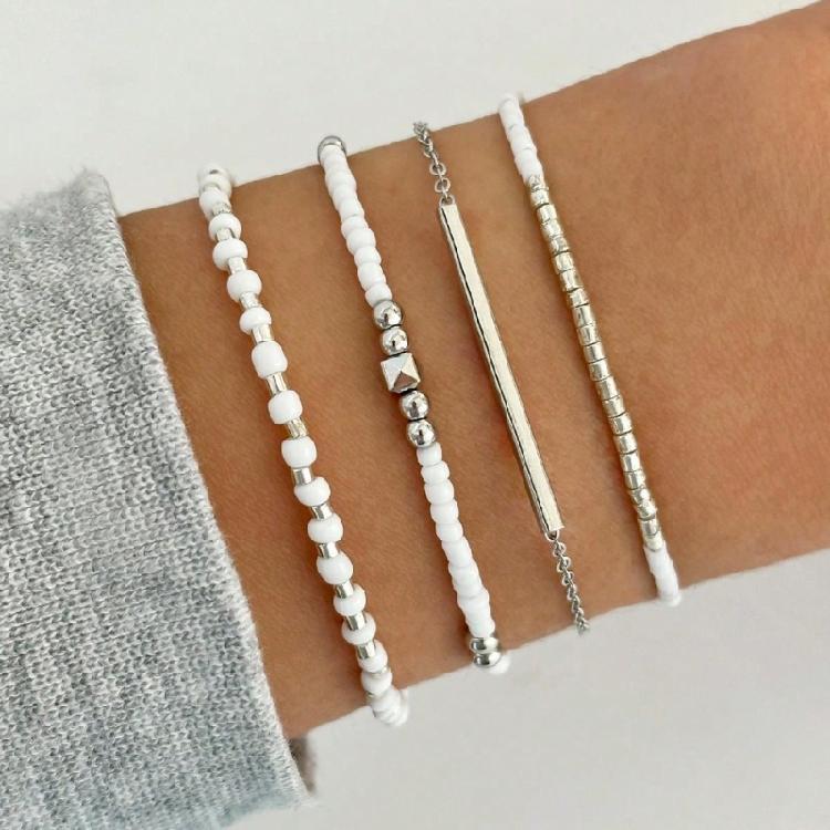4er-Pack Buntes Perlenarmband Perlenarmband Rundperlenarmband Handgefertigt Verstellbarer Schmuck Geschenk für Stilvolle Frauen