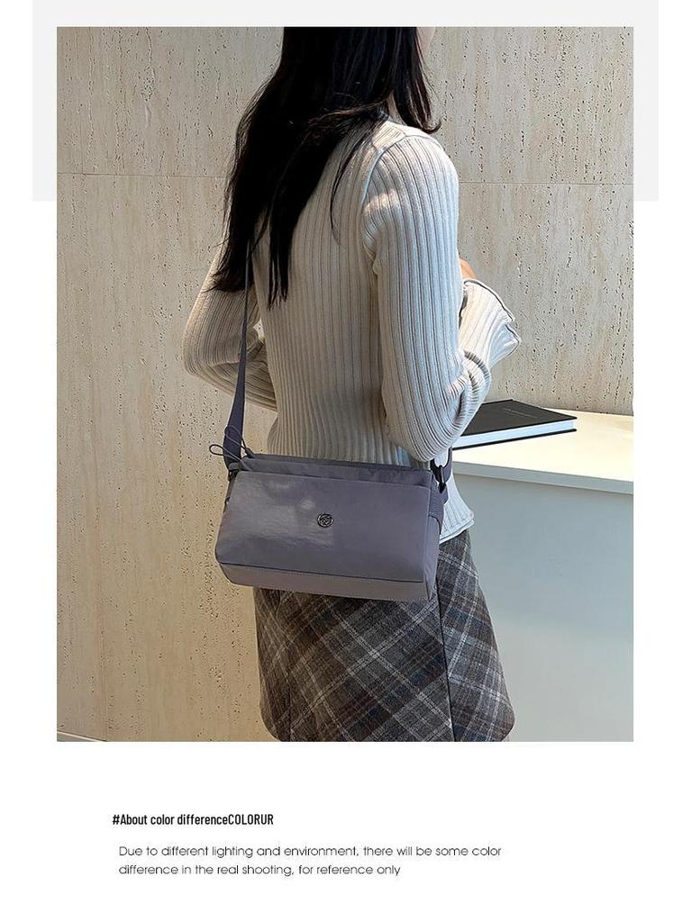 2025 Nylon Oxford Women's Crossbody Bag - Casual Single Shoulder Bag for Middle-Aged Moms