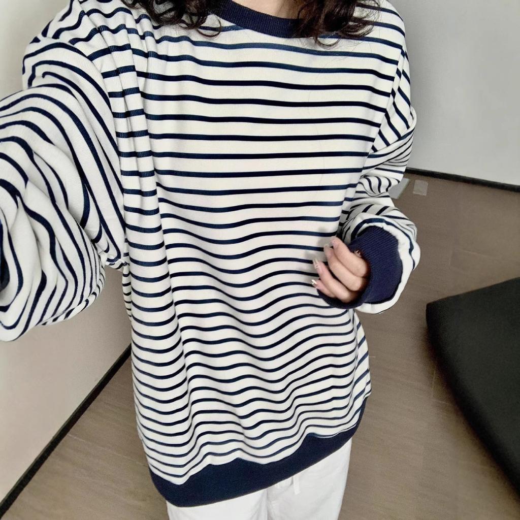New Autumn and Winter Versatile Striped Sweatshirt for Women Korean Style Loose Casual Age-reducing Round Neck Pullover Sweatshirt Jacket