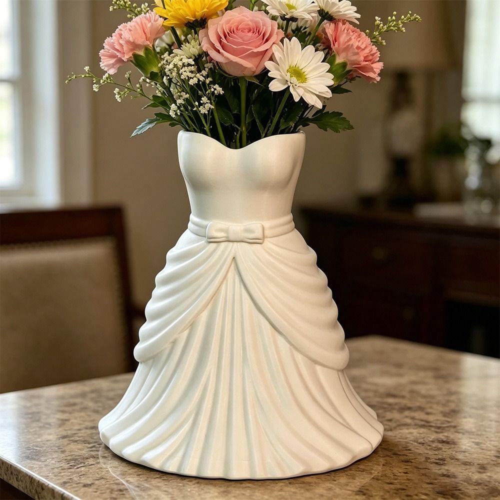 Gown-Shaped 3D Printed Flower Vases Flower Arrangement Minimalist-Style Elegant Dress Vase Twisted Design Decorative Vase