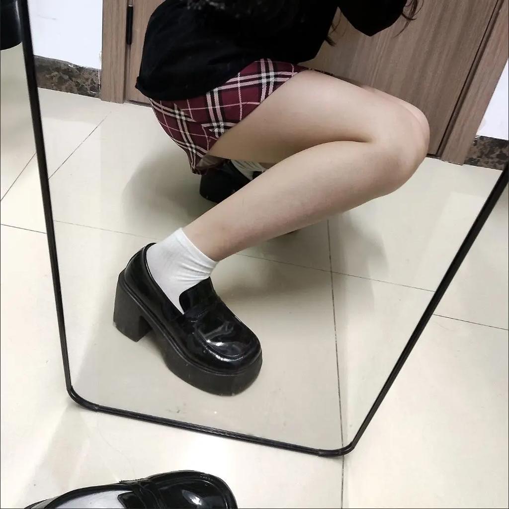 Fashion Women's Shoes Korean Style Ladies Pumps Round Toe Square Heels Lastest Social High Quality Fashion Quick Delivery 2024 Trend