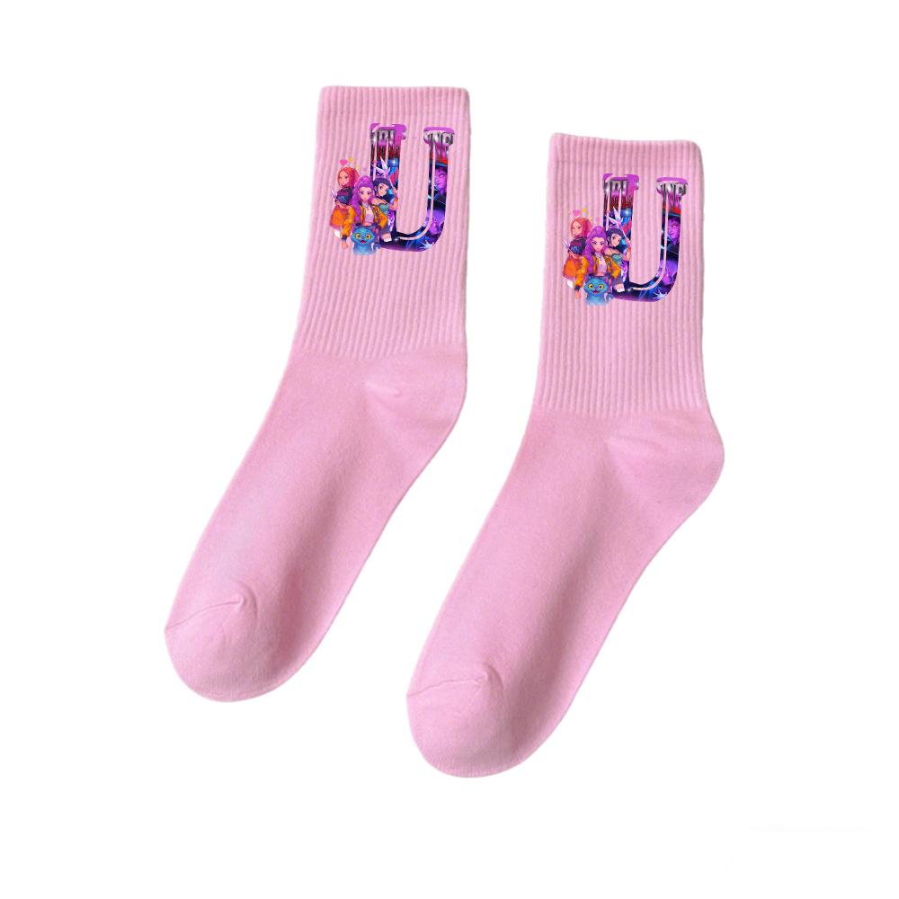 Chaussettes Adorables Kpop Chasseurs de Démons Lettre A-Z Chaussettes d'Étudiant pour Sports d'Extérieur Saison d'Automne Saison Froide Chaussettes Chaudes Chaussettes Mi-Mollet pour Filles Cadeaux pour Enfants