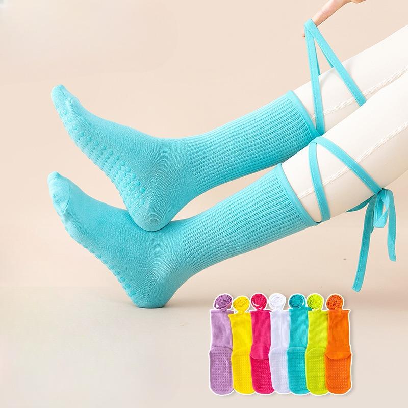 

Ladies Spring and Autumn Yoga Pilates Dance Exercise Soles Non Slip Cross Strap Mid Long Leg Socks 1 pair білий