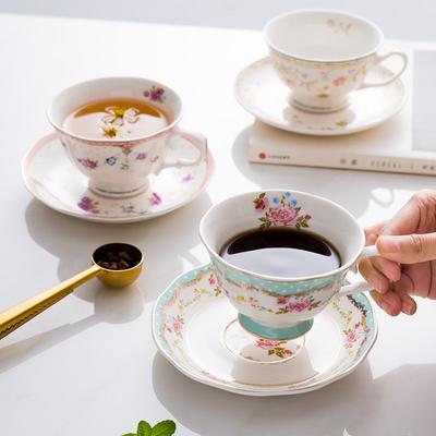 Bardak Takımı – Kahve ve çay setleri