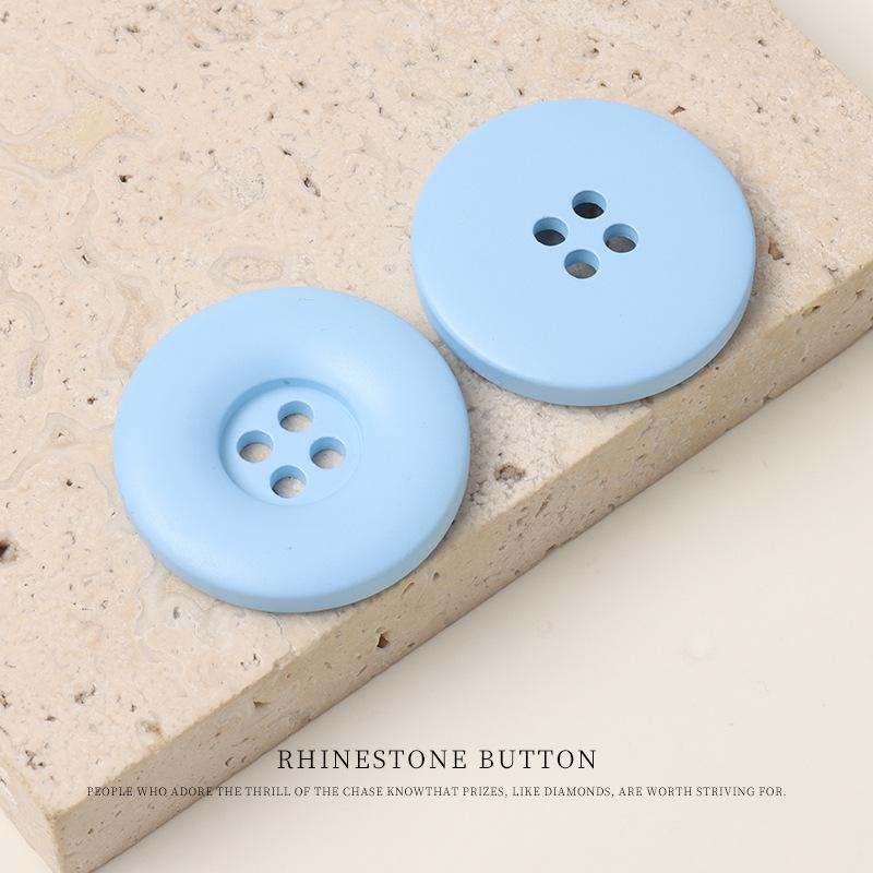 Stora Runda Kant Harts Färg Färg Knapp Kappa Trenchcoat Kostymjacka Knappar Skjorta Kofta Fyrhåls Knappar