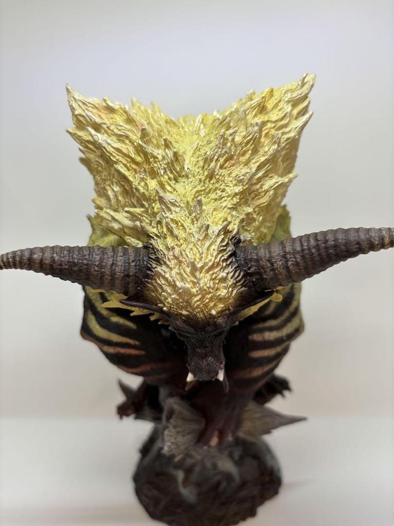 [USED] Capcom Figure Builder Creator's Model Golden Lion Monster Hunter Figure