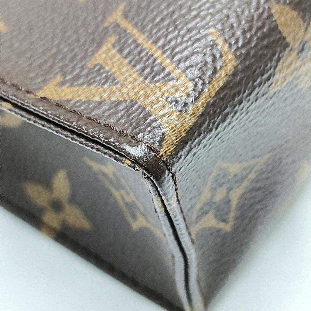 [Pre-Owned] Poche Toilette 19 Classic Monogram Versatile Portable Canvas Toiletry Bag Clutch - Very Good #34DEBZ