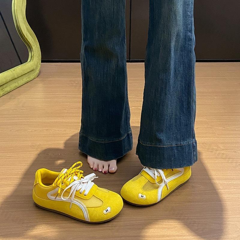 Women Casual Sports Shoes 2026 New Woman Sneakers Lace-up Retro Anti Slip Comfortable Outdoor Casual Shoes Female Flat Shoes