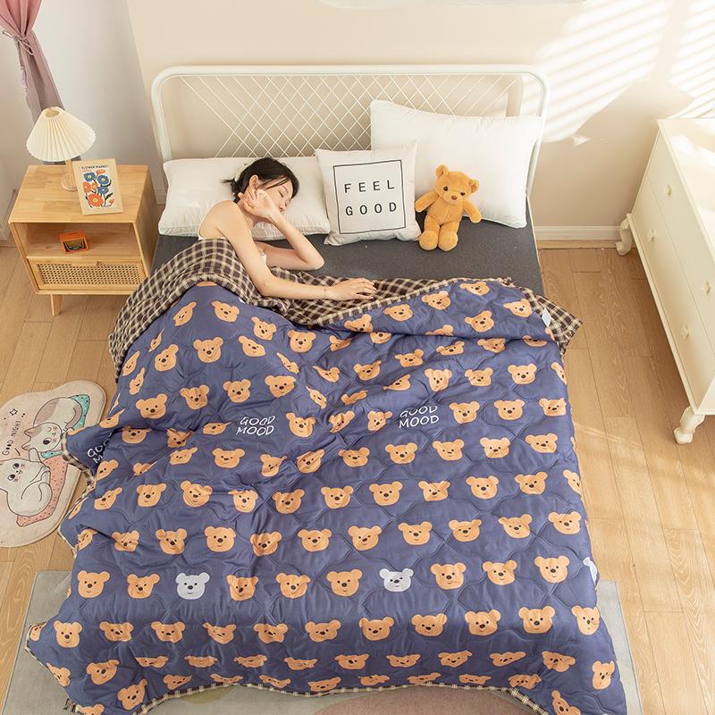 Cute Rubber Duck Summer Quilt Cartoon Ducks Gifts Bedspread Thin Comforter All-Season Quilted Air Conditioner Quilts For Bedroom