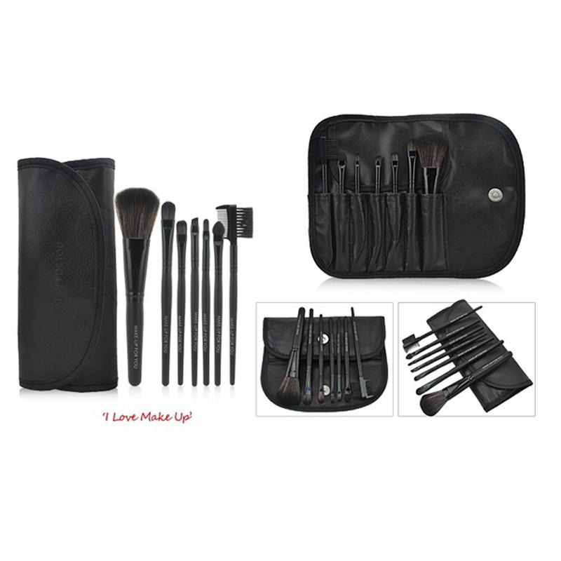 Luxurious 7pcs Makeup Brushes Set With Soft Artificial Fibers And Wooden Handles