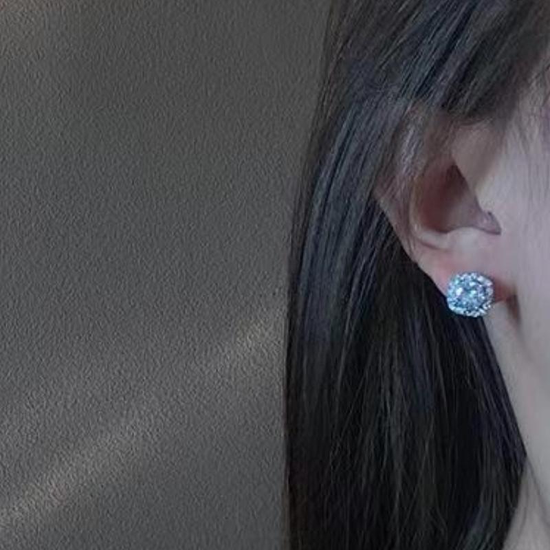 Micro-Inlaid Super Shiny Square Diamond Earrings For Women Simple And Cool Style Earrings