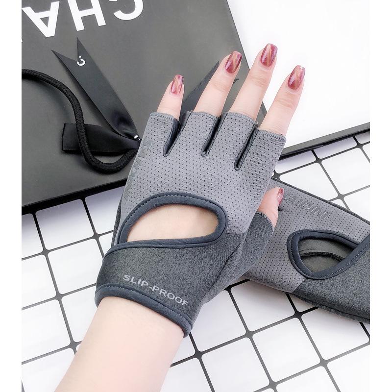 Non-slip half-finger breathable wear-resistant equipment dumbbell training sports gloves