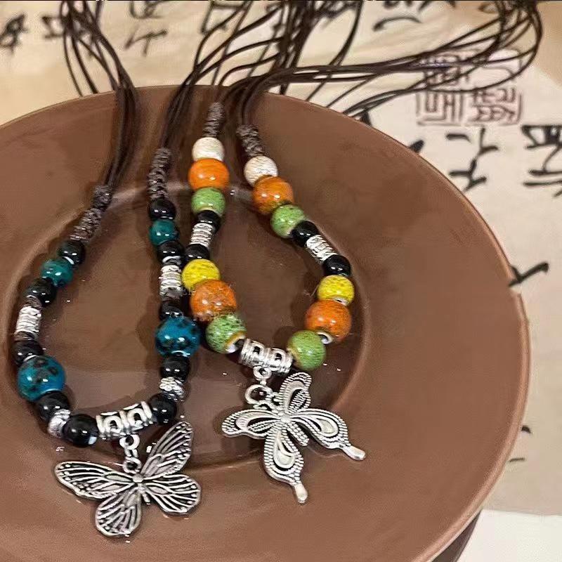 Retro Chinese Ethnic Butterfly Beaded Necklace - All-Match Ancient Style Clavicle Chain for Women