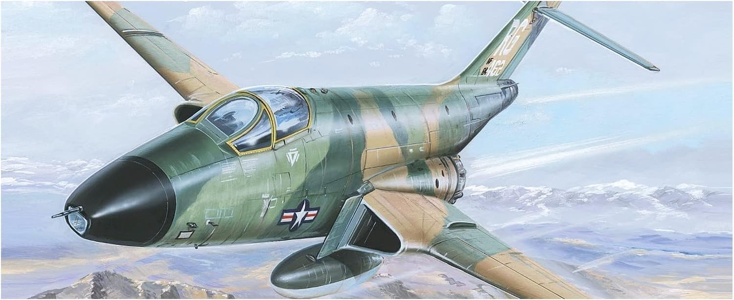 

VALOM 1/72 scale American McDonnell RF-101G/H Voodoo Reconnaissance Aircraft Plastic Model Kit CV72114