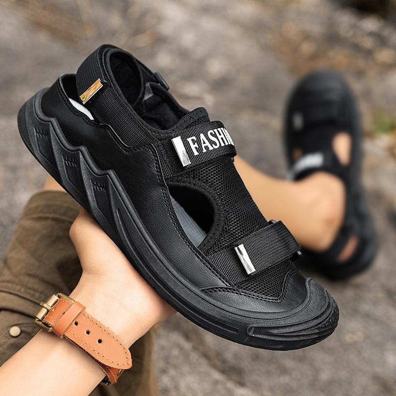 Fashion Summer Sandals Men's New Hollow Platform Outdoor Seaside Leisure Sports Wear Resistant Walking Mesh Fashion Sandals 2025