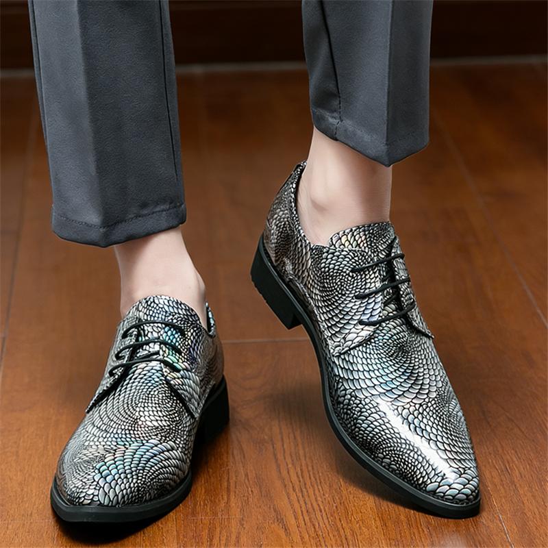 Britain Gentleman Designer New Pointed Shiny Patent Leather Flats Shoes For Wedding Casual Loafers Formal Dress Footwear
