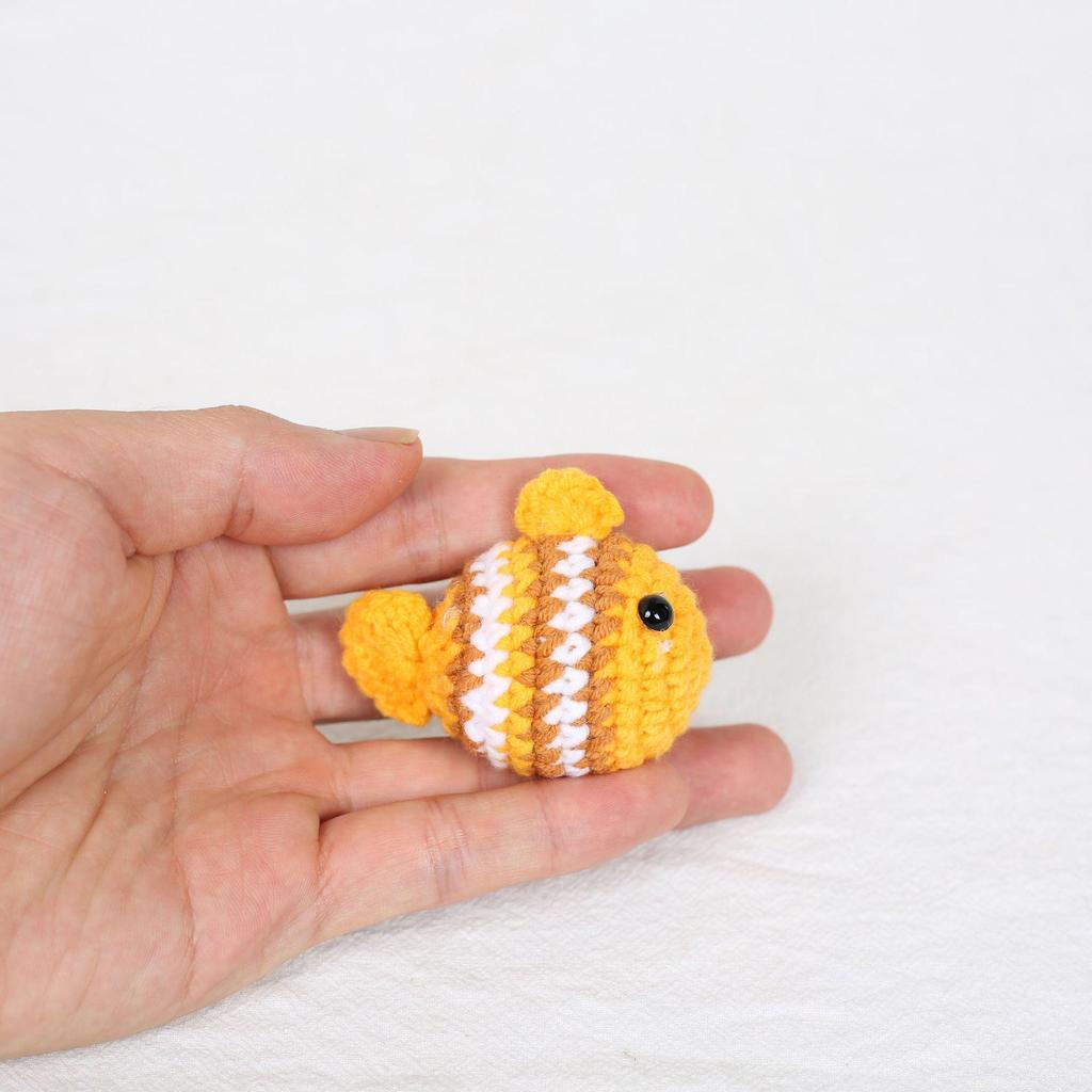 Handmade Knitted Clownfish Keychain - Cute Crochet Wool Yarn Ornament