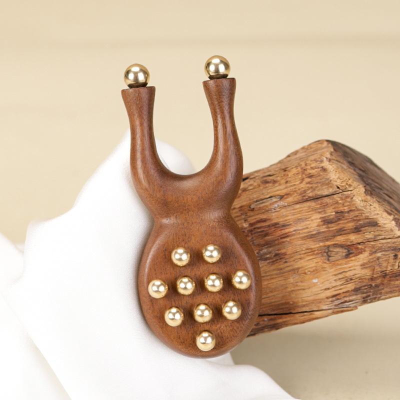 

12 Copper Beads Guasha Face Massager Tool Sandalwood Handle Fascia Lifting Face Manual Massager Anti Static Frog Shape Handheld