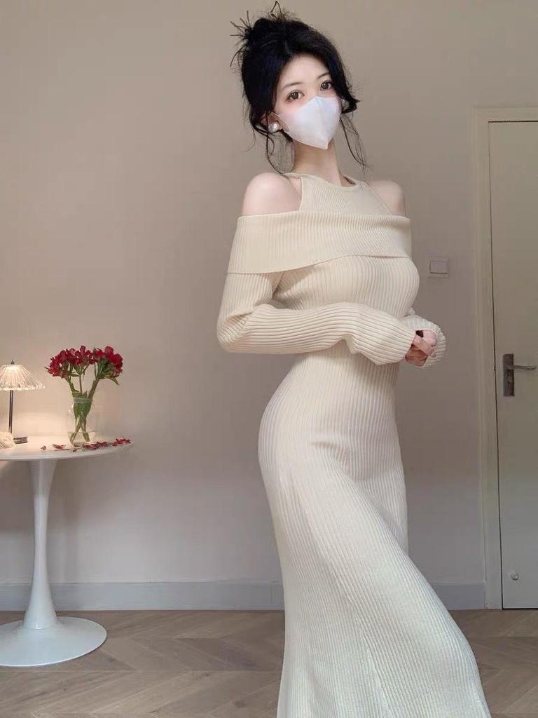 2024 French Off-Shoulder Fishtail Knitted Bodycon Dress - Autumn/Winter Women's Fashion