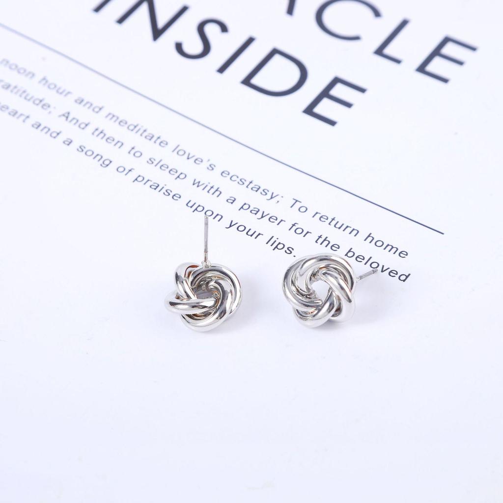 Elegante Geometrische Ohrstecker mit Gold-Twist-Textur - Europäischer Retro-Stil