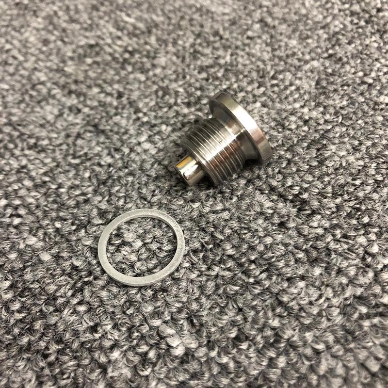 Stainless Steel Magnetic Drain Plug For BMW K1200R K1300R K1200S K1300R K1200GT K1300GT