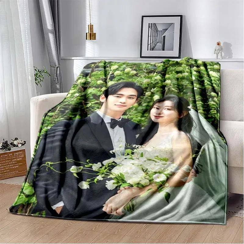 Queen of Tears TV HD Druck Flanelldecke Weicher Plüsch Sofadecke Wohnzimmer Schlafzimmer Warme Decke Moderne Heimdekoration Geschenk