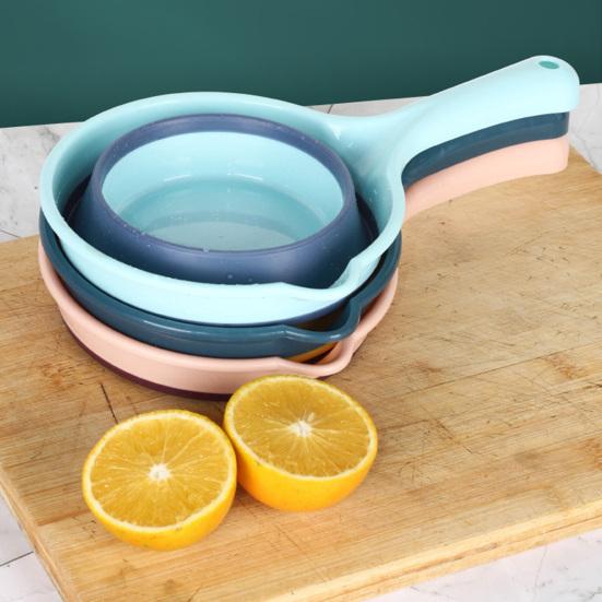 Foldable Water Ladle, Collapsible Silicone Kitchen Scoop for Rice Washing, Space Saving Multipurpose Dipper for Home